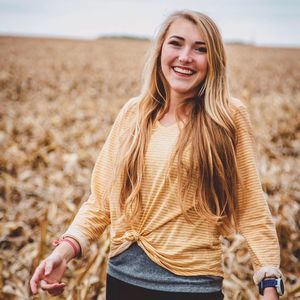 Meet your Posher, Caley